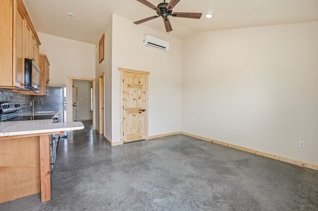 Foto del edificio - 5415 Co Rd 456