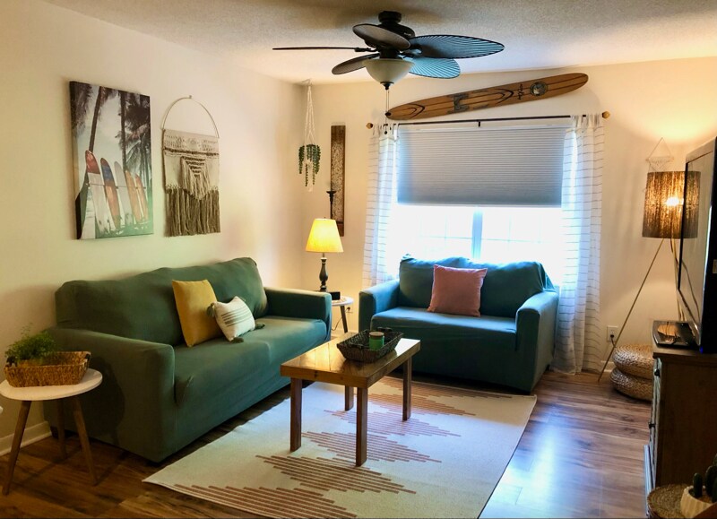 Foto principal - 6840 Blue Heron Blvd