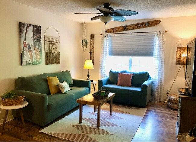 Building Photo - 6840 Blue Heron Blvd