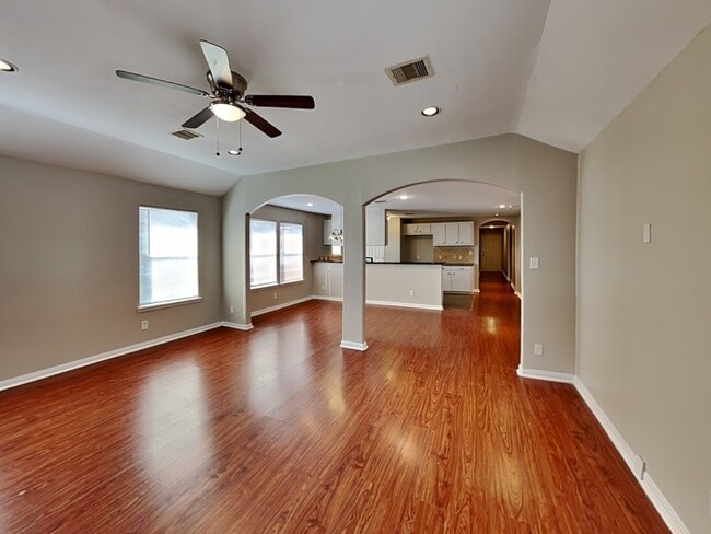 Building Photo - Great 3/2 Home!!