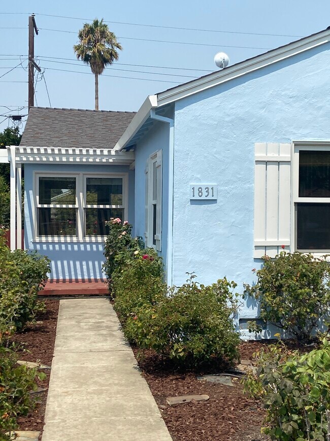 Building Photo - 1831 Catherine St