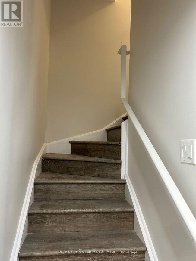 Building Photo - 133 Micklefield Ave