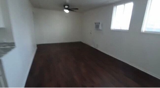 Building Photo - 2 Bedroom in Overton