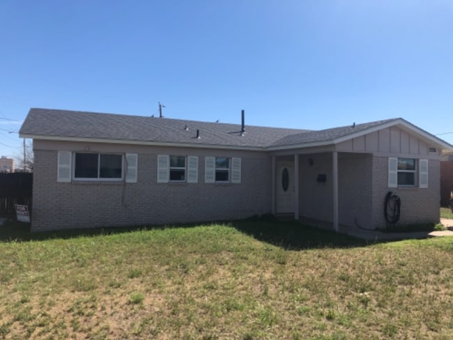Foto del edificio - 2226 Lyndale Dr