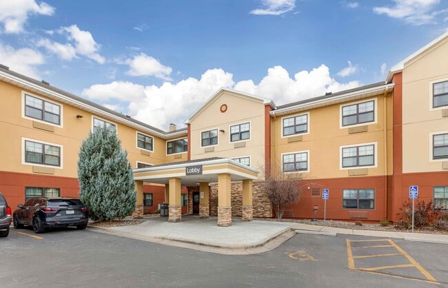 Building Photo - Furnished Studio-Billings - West End