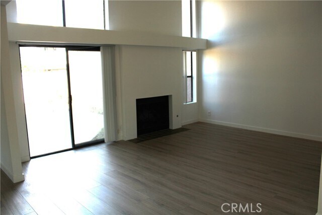 Building Photo - 24 Woodgrove