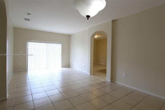 Building Photo - 10261 SW 226th Terrace