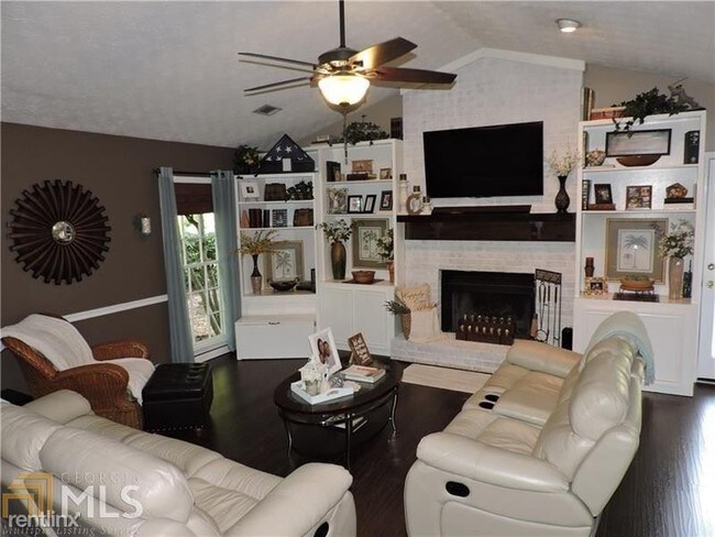 Foto del edificio - 1 br, 1 bath House - 2 Maple Ridge Drive