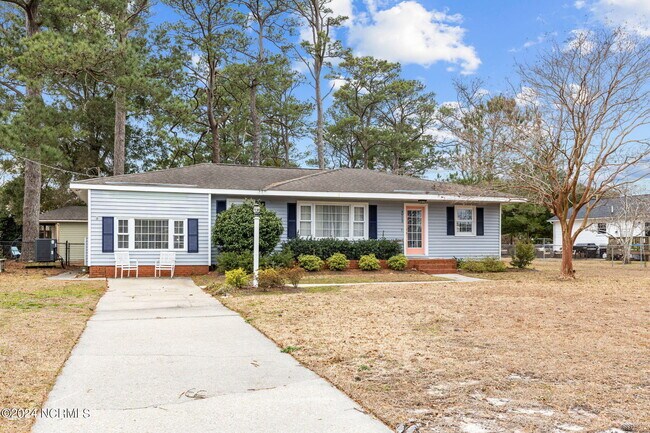Building Photo - 4915 Midyette Ave