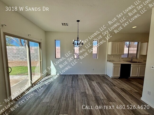 Foto del edificio - 3018 W Sands Dr