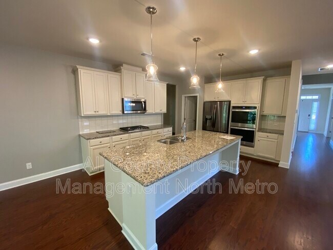 Photo - 4870 Odum View Ln House