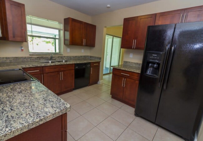 Foto del edificio - 10005 SW 166th St