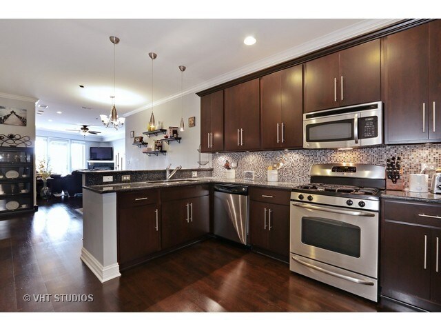 Foto del edificio - 4950 N Western Ave