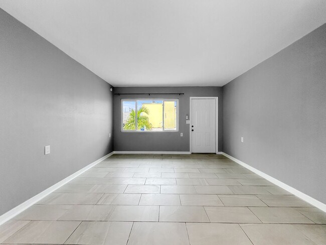 Foto del edificio - 17615 Lee Ave