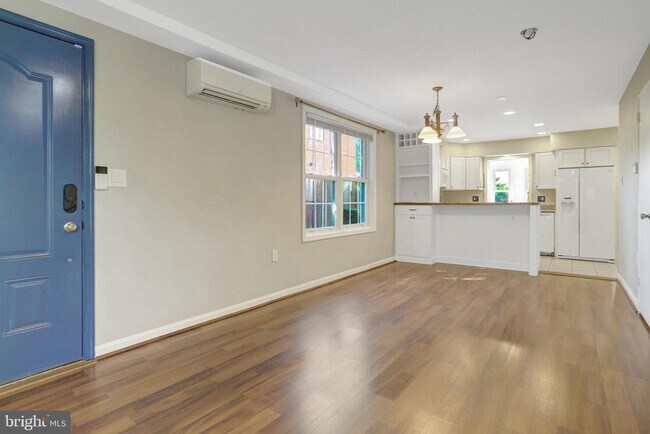 Foto del edificio - 1600 Woodbine St