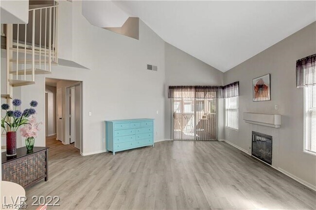 Building Photo - 5125 W Reno Ave