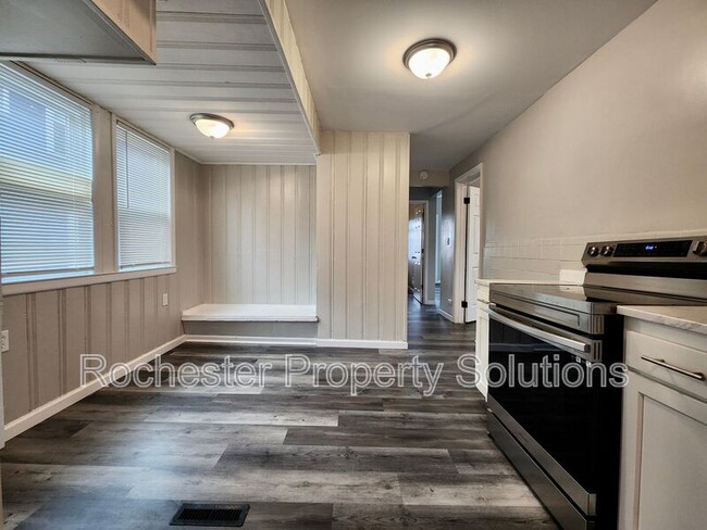 Building Photo - 500 Garson Ave