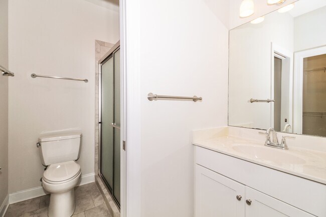 Foto del edificio - 58 Highland Forest Cir