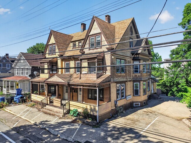 Building Photo - 195 Laurel Hill Ave