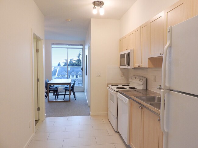 Photo du bâtiment - Unfurnished 2bd/2ba at UBC