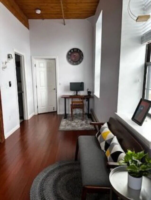Primary Photo - 1 bed 1 bath unit in a historic mill build...