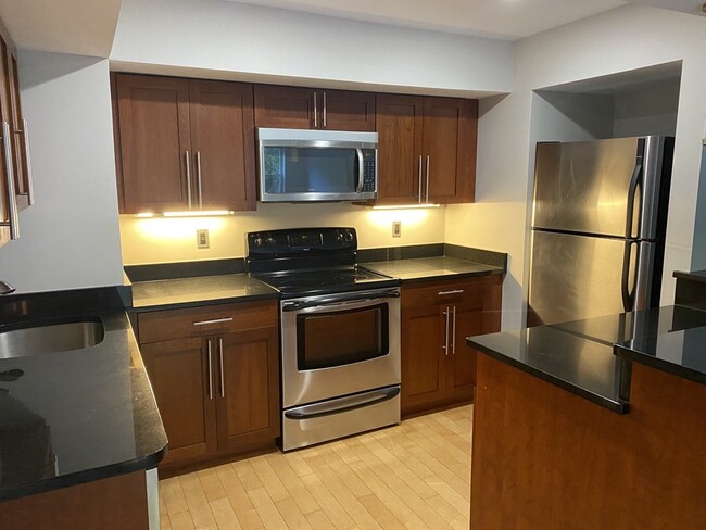 Foto del edificio - 1600 Beacon St