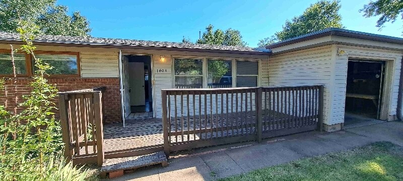 Foto principal - 1403 Derby St