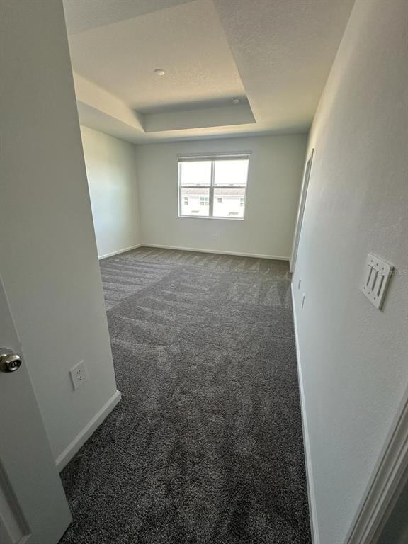 Building Photo - 425 Bogey Dr