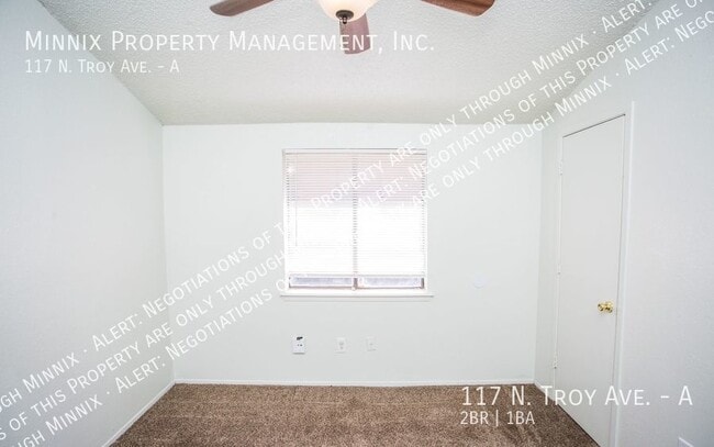 Foto del edificio - 117 N. Troy Ave. #A