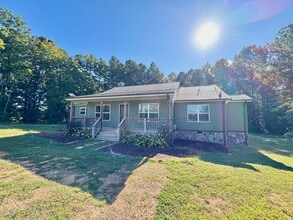 Building Photo - 10246 Robinson Ferry Rd