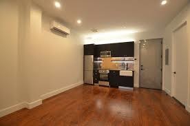 Foto principal - 681 Franklin Ave