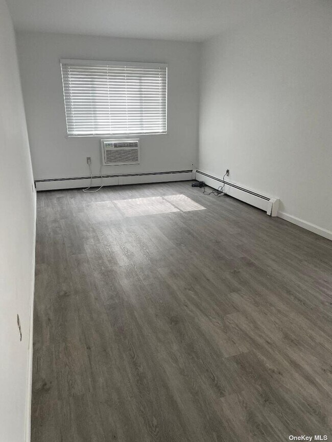 3720 Brookside St Unit 1, Queens, NY 11363 Room for Rent in Queens