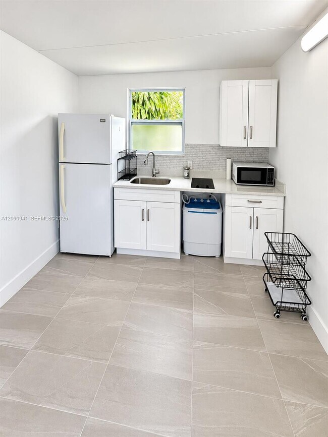 Foto del edificio - 6765 SW 34th St