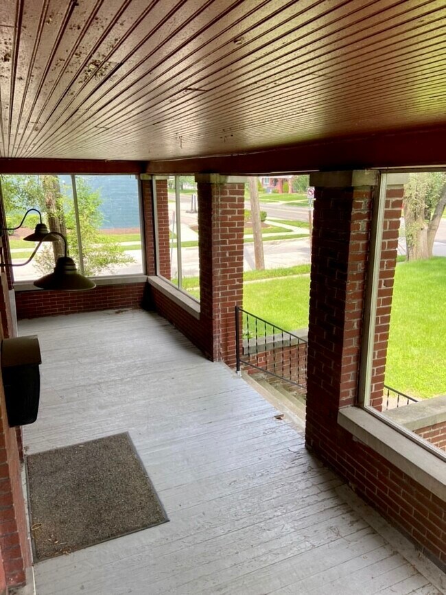 Foto del edificio - 502 E Lincoln Ave