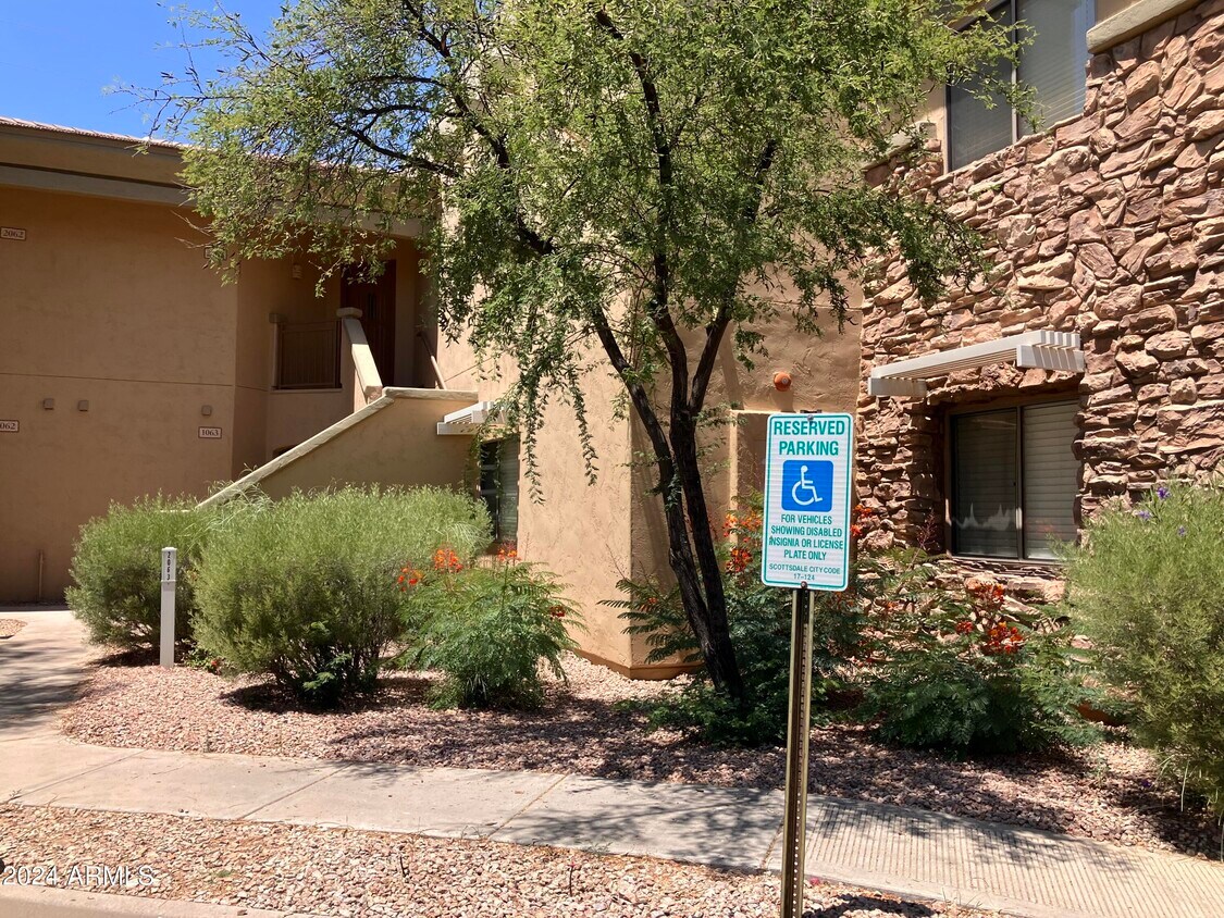 Foto principal - 16801 N 94th St