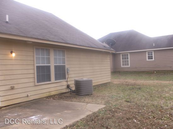 Foto del edificio - 4739 Northwood Hills Cv