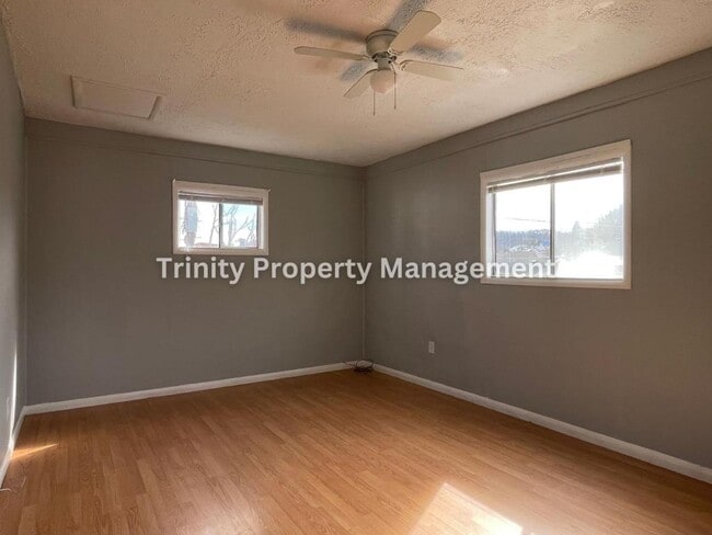 Building Photo - 116 1/2 Maryland Ave