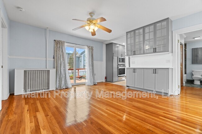 Foto del edificio - 12 Lowell Pl