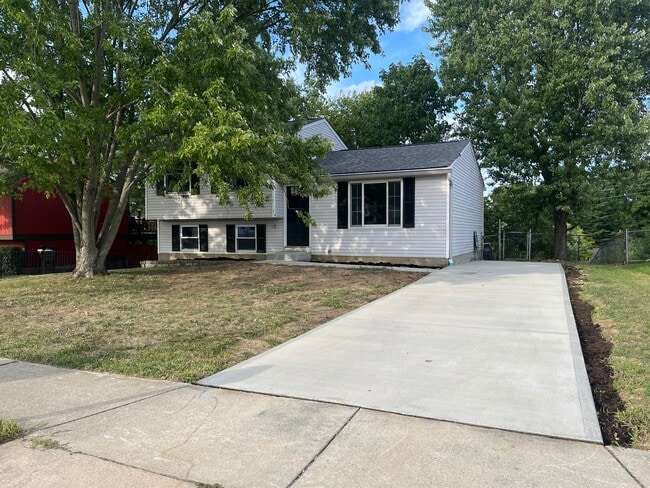 Building Photo - 18 Bluffside Dr