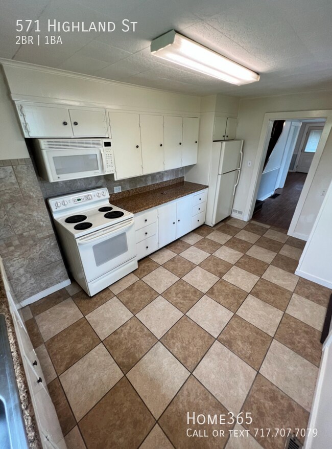 Foto del edificio - Beautifully updated 2 bedroom duplex with ...