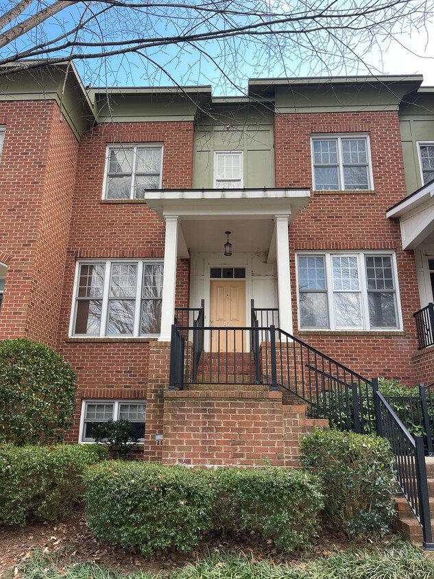 Foto principal - Charming 3br - 3ba in Davis Park, perfect ...