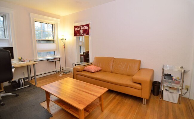 Foto del edificio - 42 Linnaean St