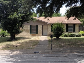 Building Photo - 144 Crestwood Blvd