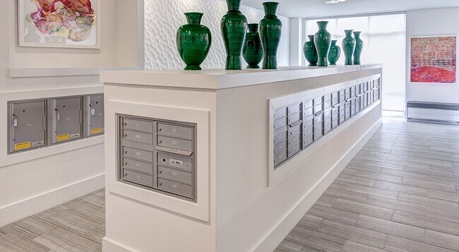 Building Photo - Realer than the Illuminati, Studio