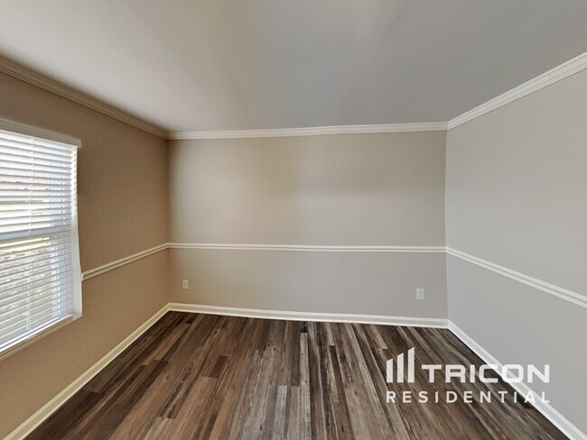 Building Photo - 4366 Westhill Pl