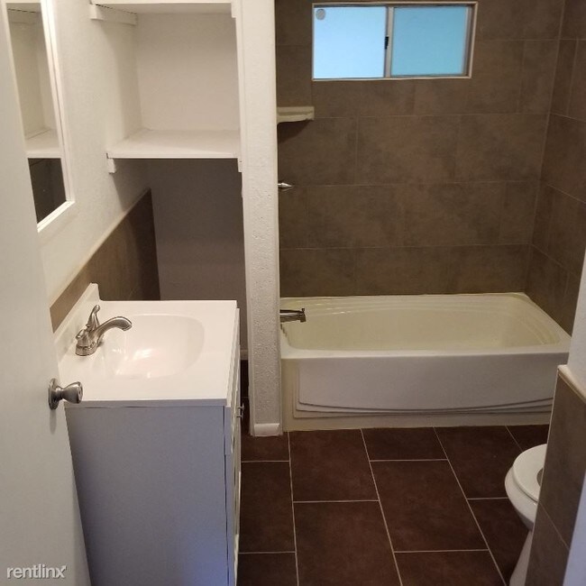 Foto del edificio - 3 br, 1 bath House - 214 Kaylor dr