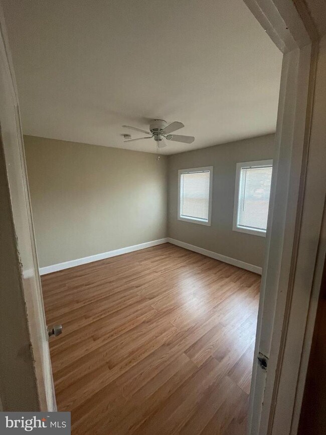 Building Photo - 3566 S Delsea Dr