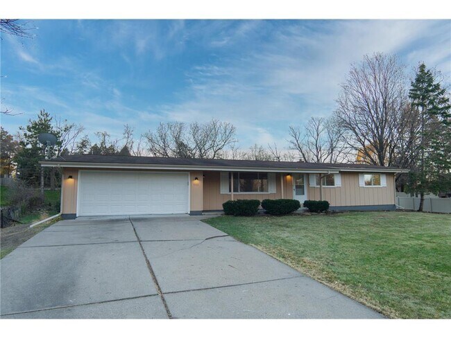 Building Photo - 19115 Homestead Cir