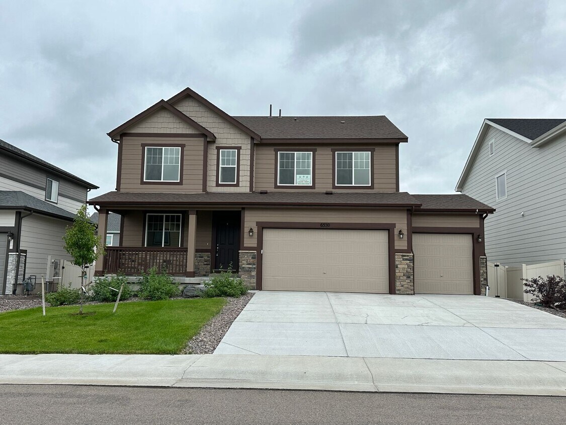 Foto principal - ---UPGRADED HOUSE---Single family house in...