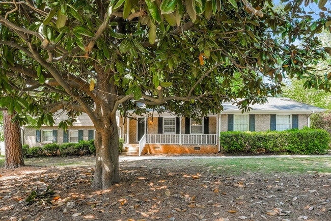 Building Photo - 3316 Concord Corner SE